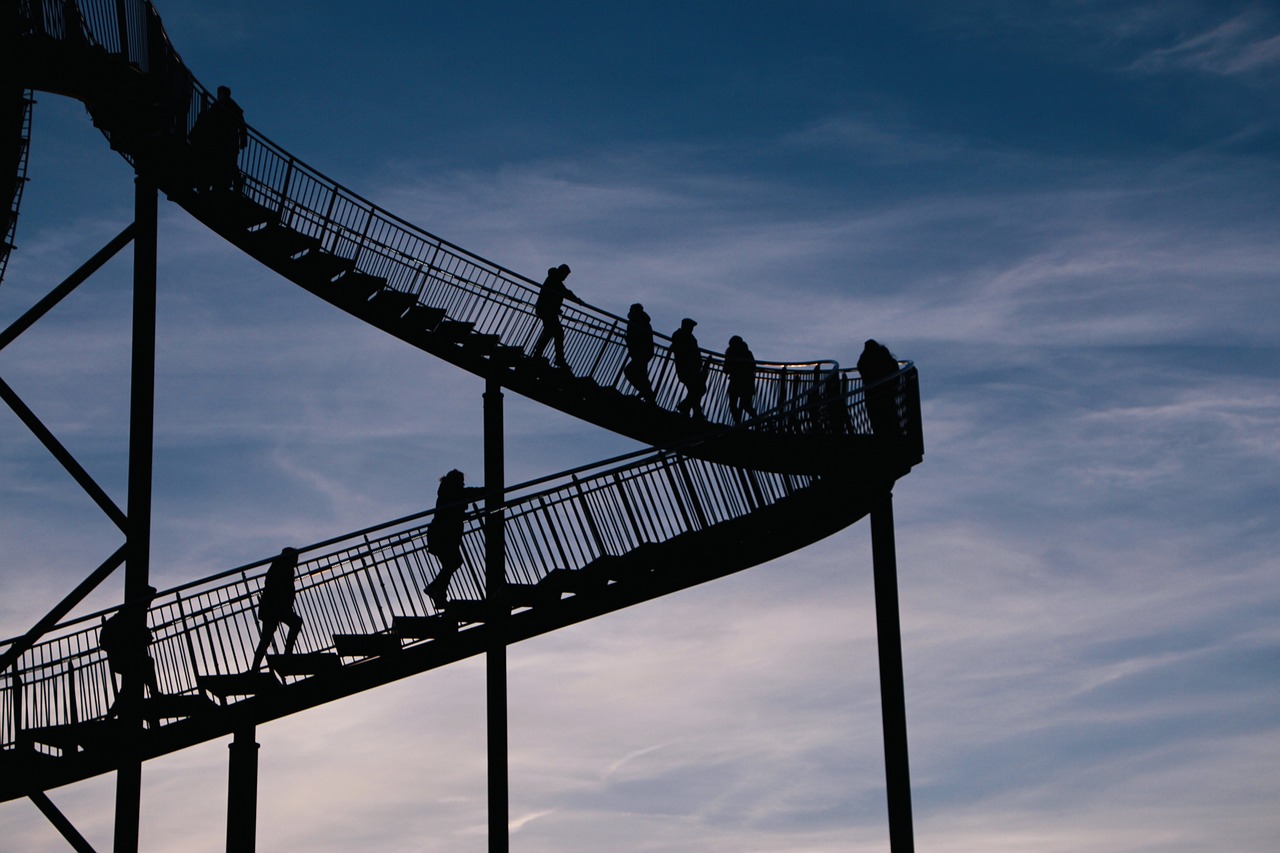 Can a Relationship Between Science and Art be Forged Through Philosophy?